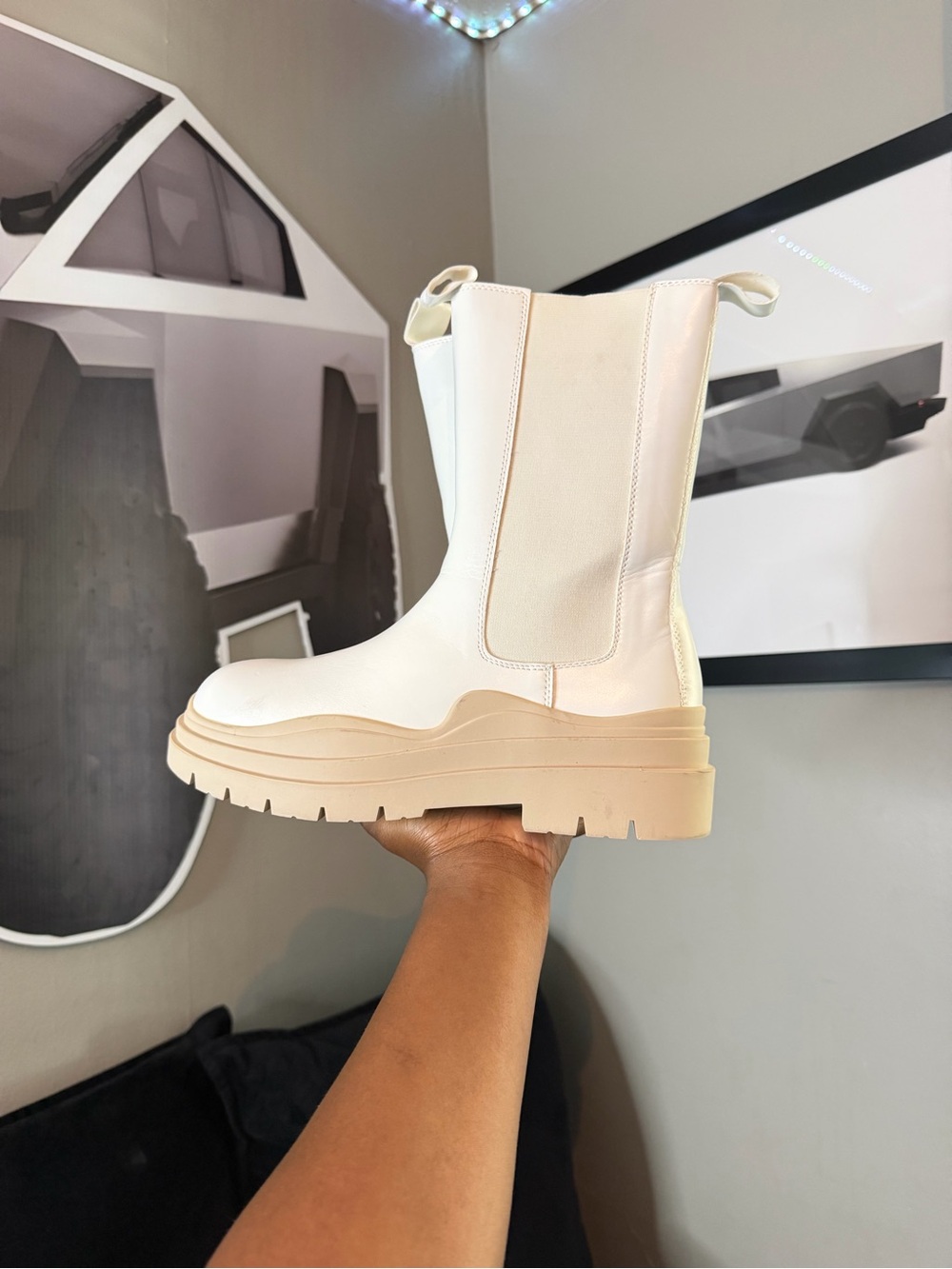 Women’s Cream Chelsea Lug Boots